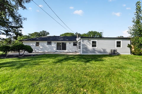 Tiny photo for 7917 W 111th Street, Palos Hills, IL 60465 (MLS # 12771299)
