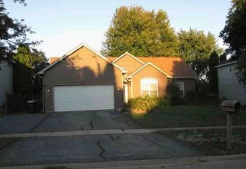 Tiny photo for 415 Juniper Drive, North Aurora, IL 60542 (MLS # 12618688)