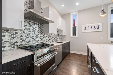 Tiny photo for 2208 N Oakley Avenue #1N, Chicago, IL 60647 (MLS # 12480585)