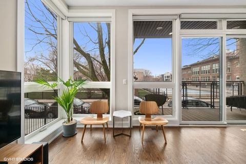Tiny photo for 2208 N Oakley Avenue #1N, Chicago, IL 60647 (MLS # 12480585)