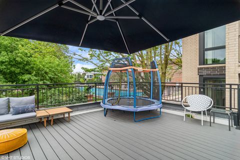 Tiny photo for 2208 N Oakley Avenue #1N, Chicago, IL 60647 (MLS # 12480585)