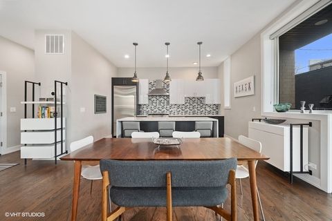 Tiny photo for 2208 N Oakley Avenue #1N, Chicago, IL 60647 (MLS # 12480585)