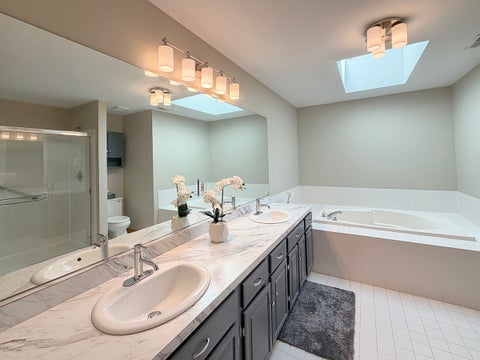 Tiny photo for 522 Bradbury Lane #522, Geneva, IL 60134 (MLS # 12730519)