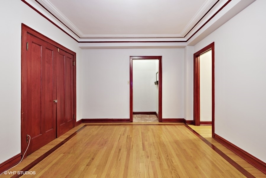 3604 N Pine Grove Avenue 2H