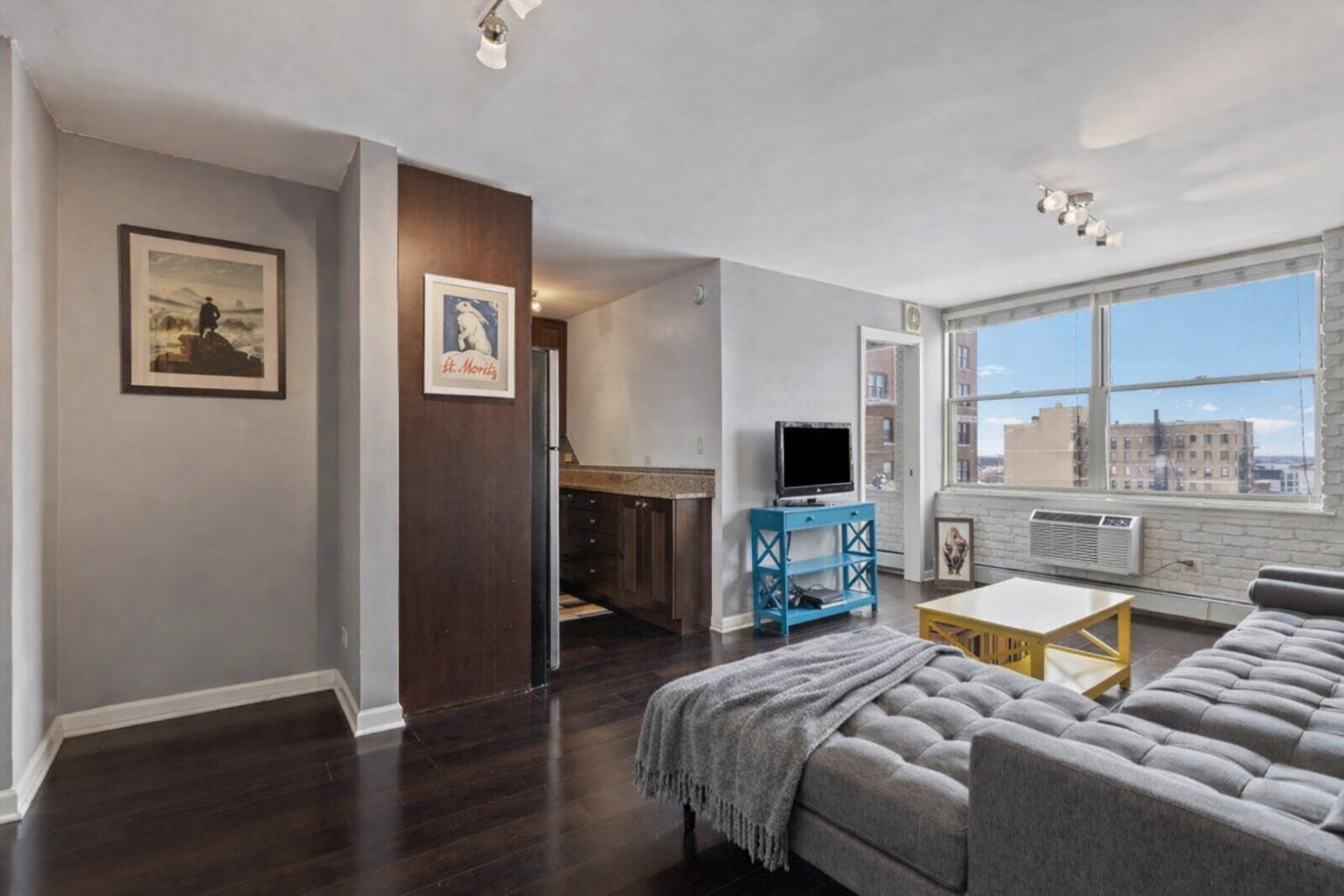 3033 N Sheridan Road 1608