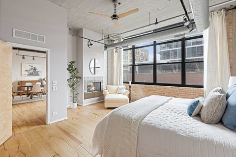 Tiny photo for 850 W Adams Street #4B, Chicago, IL 60607 (MLS # 12725096)