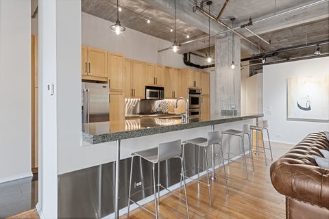 Tiny photo for 850 W Adams Street #4B, Chicago, IL 60607 (MLS # 12725096)
