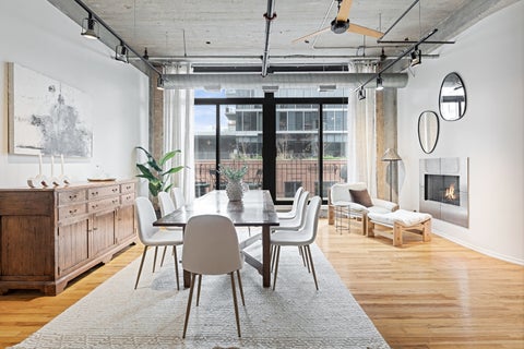 Tiny photo for 850 W Adams Street #4B, Chicago, IL 60607 (MLS # 12725096)