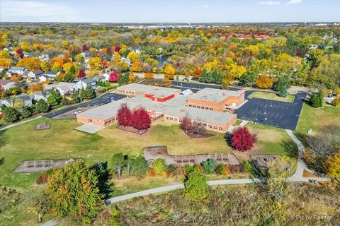 Tiny photo for 118 Versailles Court, Bloomingdale, IL 60108 (MLS # 12579069)