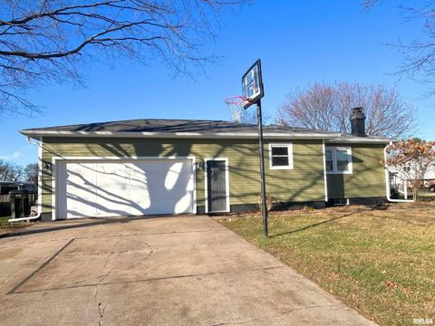 Tiny photo for 102 AMBER Lane, Geneseo, IL 61254 (MLS # QC4269769)