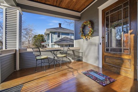 Tiny photo for 1413 N Clinton Boulevard, Bloomington, IL 61701 (MLS # 12591037)