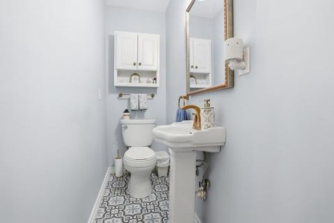 Tiny photo for 1413 N Clinton Boulevard, Bloomington, IL 61701 (MLS # 12591037)