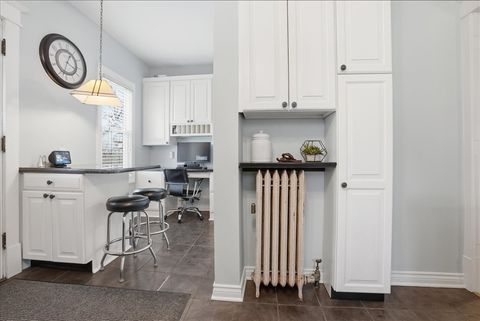 Tiny photo for 1413 N Clinton Boulevard, Bloomington, IL 61701 (MLS # 12591037)