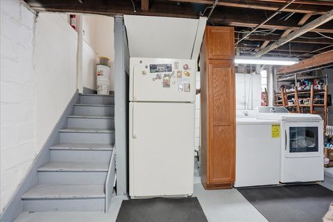 Tiny photo for 1413 N Clinton Boulevard, Bloomington, IL 61701 (MLS # 12591037)