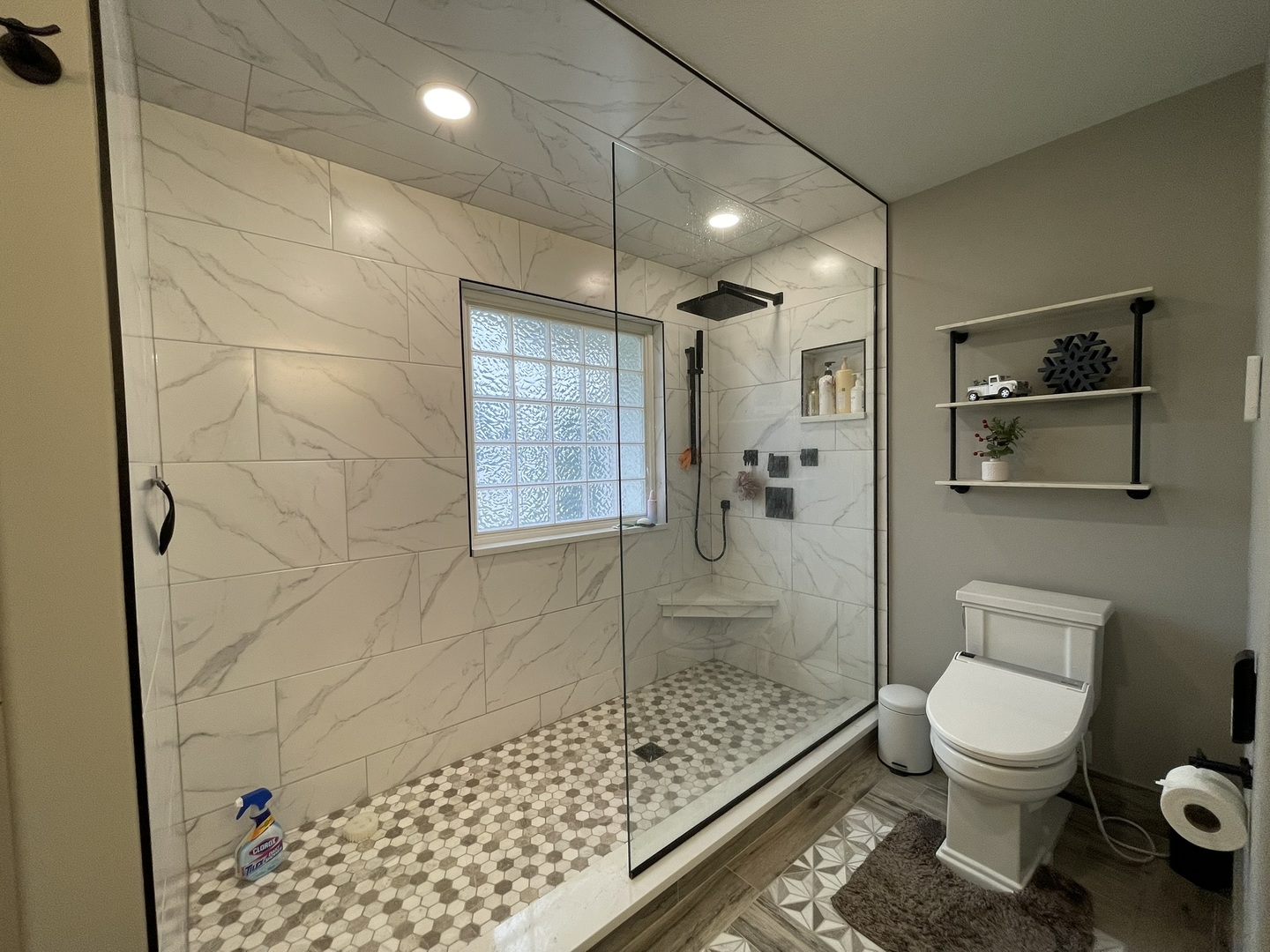 Kankakee, Illinois 60901, United States, 3 Bedrooms Bedrooms, ,3 BathroomsBathrooms,Residential,Active,245300