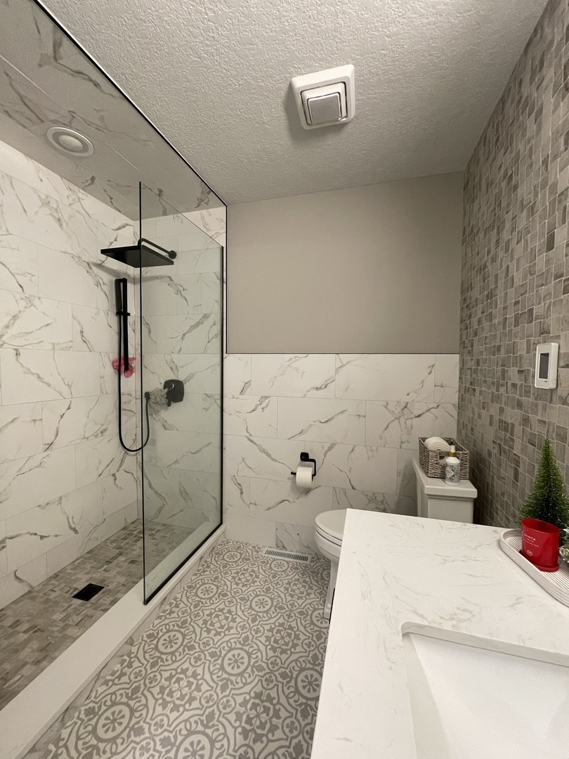 Kankakee, Illinois 60901, United States, 3 Bedrooms Bedrooms, ,3 BathroomsBathrooms,Residential,Active,245300