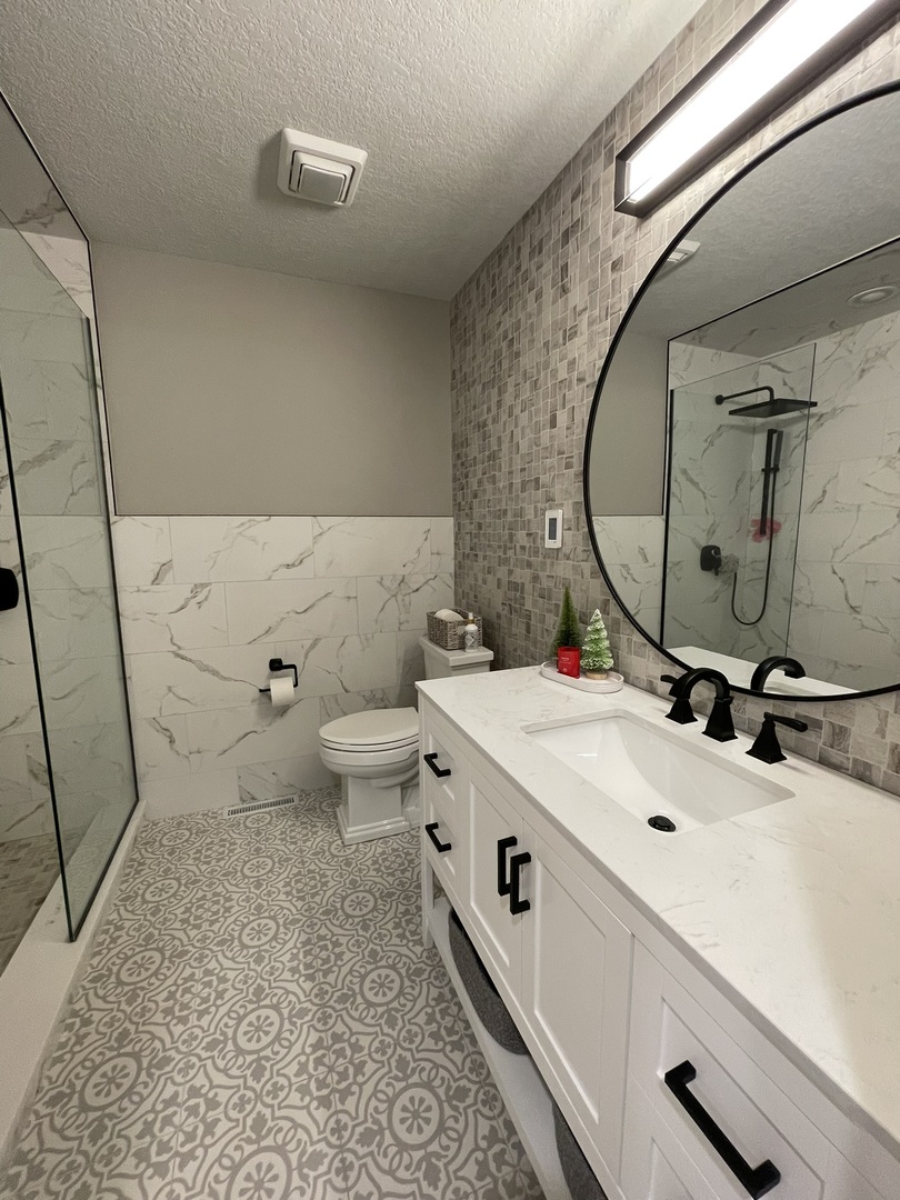 Kankakee, Illinois 60901, United States, 3 Bedrooms Bedrooms, ,3 BathroomsBathrooms,Residential,Active,245300