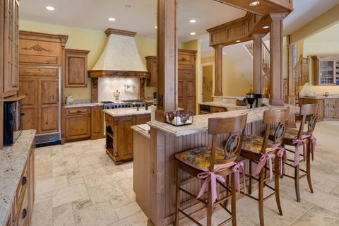 Tiny photo for 33W551 Hub Road, Wayne, IL 60184 (MLS # 12604865)