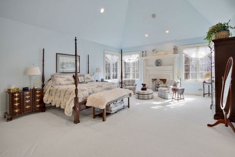 Tiny photo for 33W551 Hub Road, Wayne, IL 60184 (MLS # 12604865)