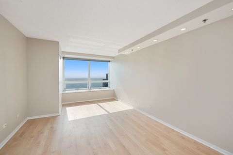 Tiny photo for 512 N MCCLURG Court #4505, Chicago, IL 60611 (MLS # 12601050)