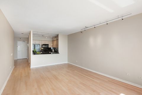Tiny photo for 512 N MCCLURG Court #4505, Chicago, IL 60611 (MLS # 12601050)
