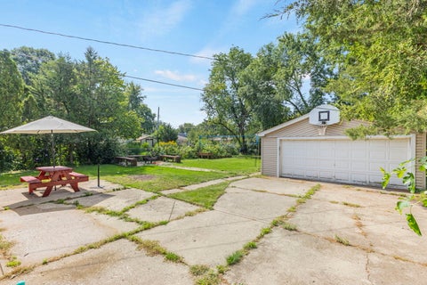 Tiny photo for 309 E Walnut Street, Roselle, IL 60172 (MLS # 12746415)