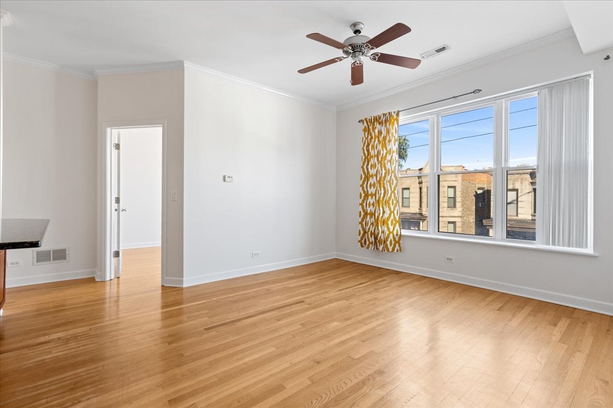 2712 N KEDZIE Avenue 2