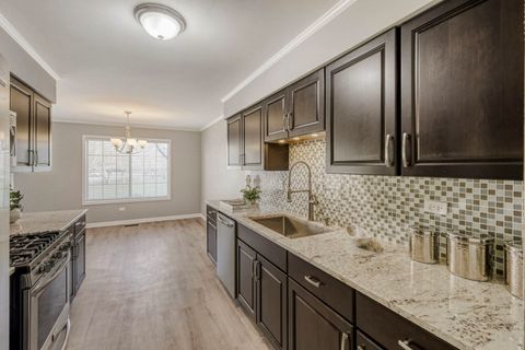 Tiny photo for 934 Surrey Lane #2, Sleepy Hollow, IL 60118 (MLS # 12599907)