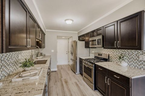 Tiny photo for 934 Surrey Lane #2, Sleepy Hollow, IL 60118 (MLS # 12599907)