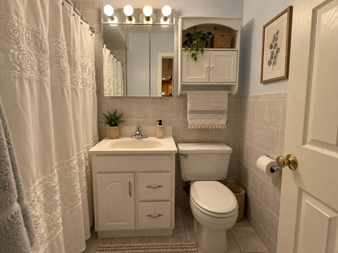 Tiny photo for 1105 Holiday Lane #14, Des Plaines, IL 60016 (MLS # 12764992)