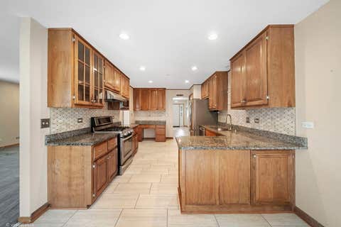 Tiny photo for 114 Wren Court, Glendale Heights, IL 60139 (MLS # 12714924)