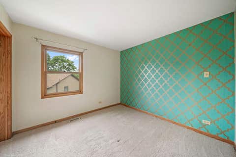 Tiny photo for 114 Wren Court, Glendale Heights, IL 60139 (MLS # 12714924)