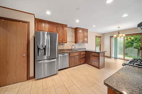 Tiny photo for 114 Wren Court, Glendale Heights, IL 60139 (MLS # 12714924)
