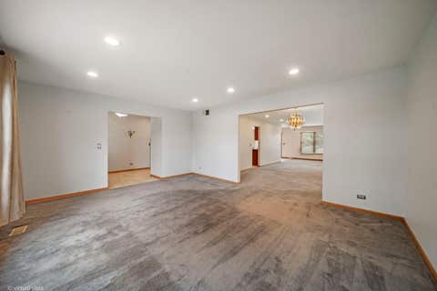 Tiny photo for 114 Wren Court, Glendale Heights, IL 60139 (MLS # 12714924)
