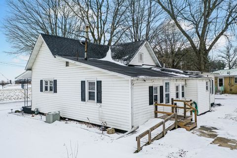 A home in Cerro Gordo