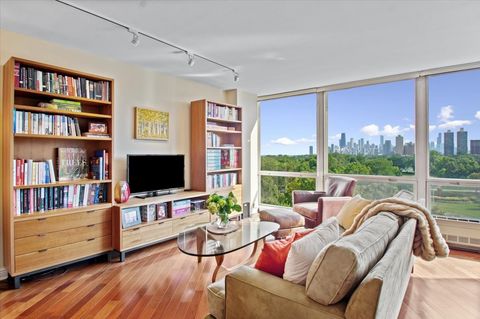 Tiny photo for 330 W Diversey Parkway #803, Chicago, IL 60657 (MLS # 12468969)