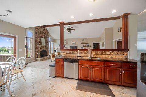 Tiny photo for 21437 Breton Road, Frankfort, IL 60423 (MLS # 12448306)