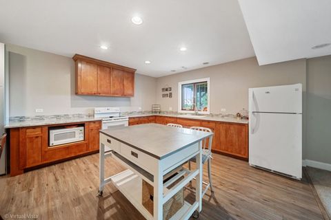 Tiny photo for 21437 Breton Road, Frankfort, IL 60423 (MLS # 12448306)
