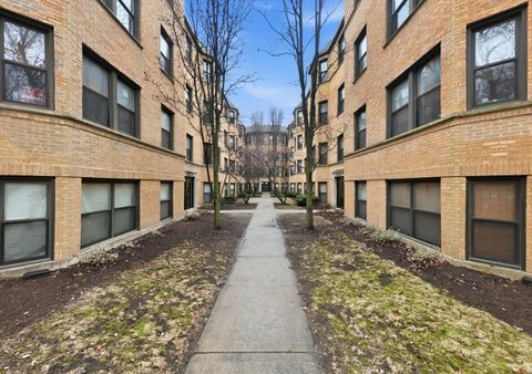 Tiny photo for 7633 N Greenview Avenue #3W, Chicago, IL 60626 (MLS # 12639516)