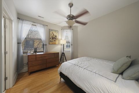 Tiny photo for 7633 N Greenview Avenue #3W, Chicago, IL 60626 (MLS # 12639516)