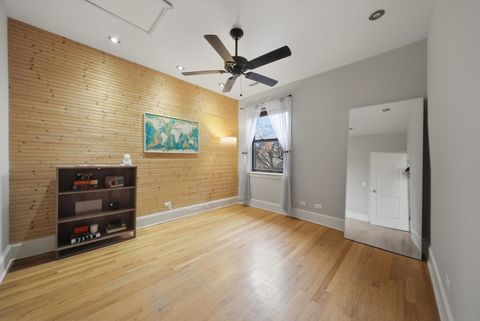 Tiny photo for 7633 N Greenview Avenue #3W, Chicago, IL 60626 (MLS # 12639516)