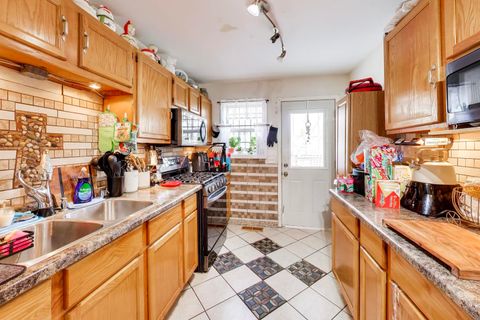 Tiny photo for 1421 N Hamlin Avenue, Chicago, IL 60651 (MLS # 12610790)