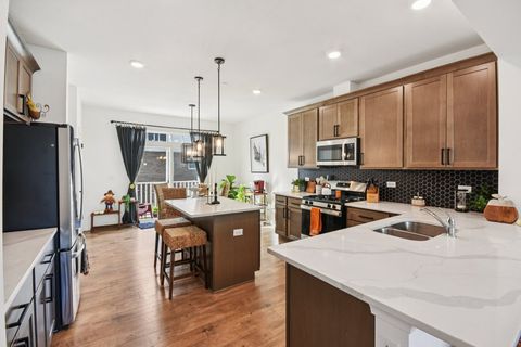 Tiny photo for 9245 Harlowe Lane, Orland Park, IL 60462 (MLS # 12495836)