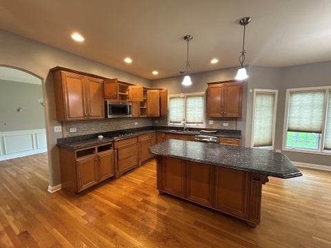 Tiny photo for 21052 Kenmare Drive, Shorewood, IL 60404 (MLS # 12792383)