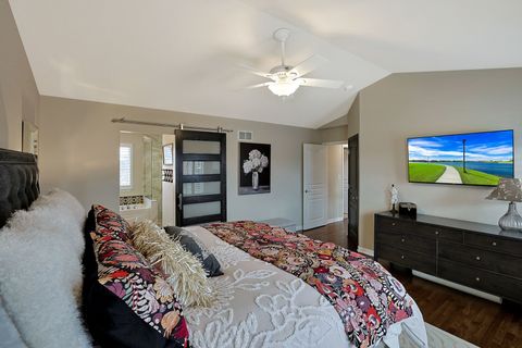 Tiny photo for 3121 Drury Lane, Carpentersville, IL 60110 (MLS # 12523525)