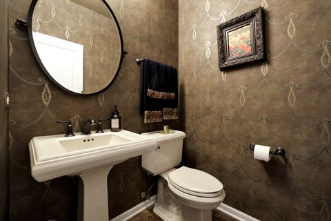 Tiny photo for 3121 Drury Lane, Carpentersville, IL 60110 (MLS # 12523525)