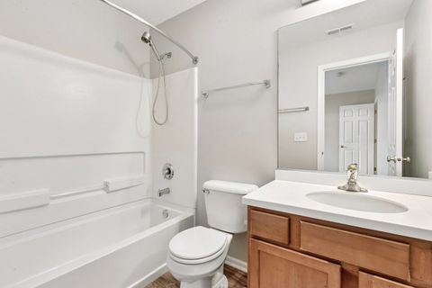 Tiny photo for 725 S Jade Lane, Round Lake, IL 60073 (MLS # 12631062)