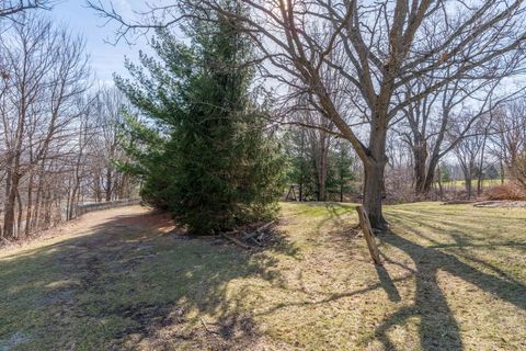 Tiny photo for 28147 217th Street, Le Claire, IA 52753 (MLS # 12599728)