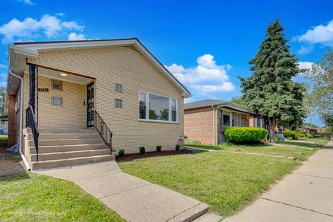 Tiny photo for 1651 E 91st Street, Chicago, IL 60617 (MLS # 12669132)