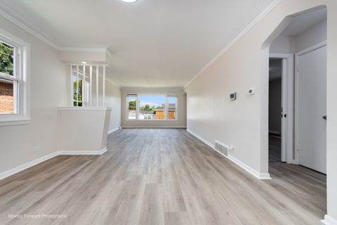 Tiny photo for 1651 E 91st Street, Chicago, IL 60617 (MLS # 12669132)